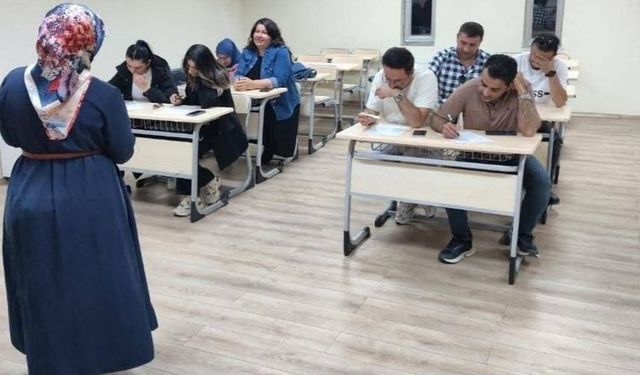 Sarıkamış’ta personellere kumar bağımlılığı eğitimi verildi