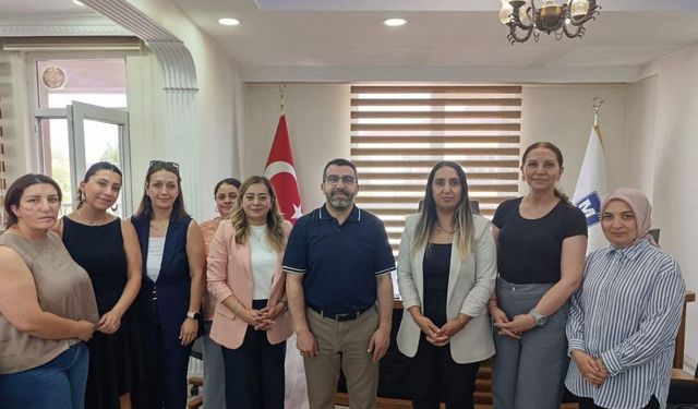 AK Parti Heyetinden Kars SMMM Odası Başkanı Didem Turhan’a hayırlı olsun ziyareti