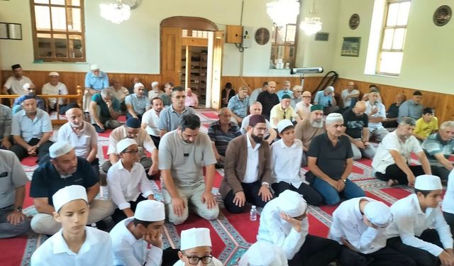 Akçakoca'da "Ahmet Dedeyi Anma" programı yoğun ilgi gördü