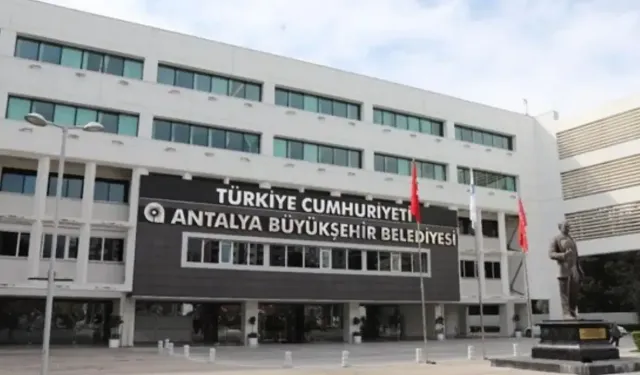 Antalya Büyükşehir Belediyesi’ne rüşvet soruşturmasında yeni gözaltılar