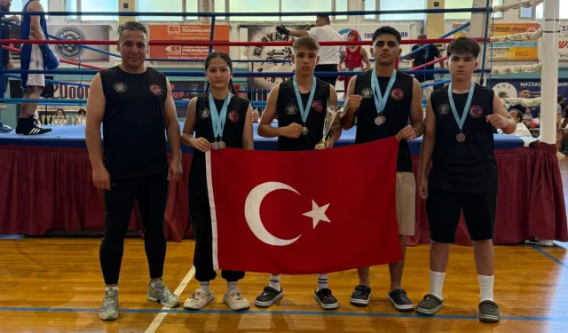 Arslan Fight Aras Spor kulübü boksörlerinin büyük başarısı