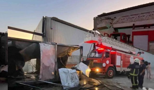 Cumalı'da işçi konteyneri kullanılamaz hale geldi