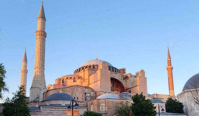 Fethin sembolü Ayasofya Camii'nin ibadete açılmasının 5'inci yıl dönümü