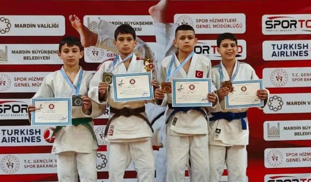 Kars, sporda yükselmeye devam ediyor! Türkiye ikinciliği Kars’a geldi