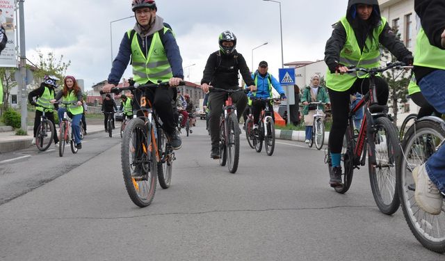 Kars’ta 15 Temmuz Demokrasi ve Milli Birlik Günü’nde bisiklet etkinliği düzenlenecek
