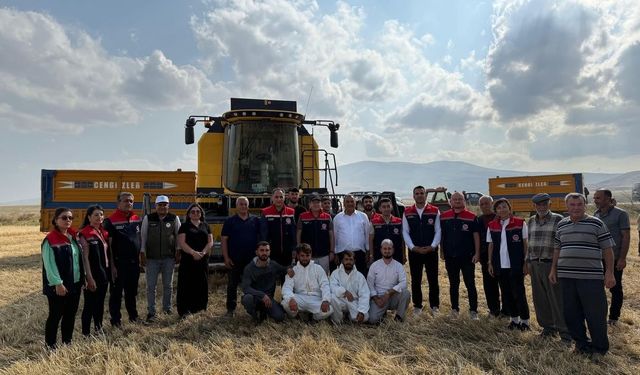 Kars'ta hububat hasat sezonu dualarla başladı