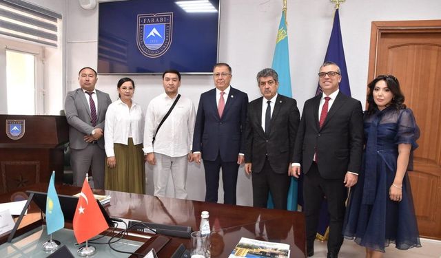 KazNU ve Türk Dünyası Gazeteciler Federasyonu uluslararası medya iş birliğine hazırlanıyor
