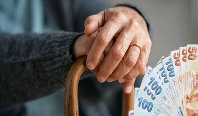 Meclis’ten geçti: Emekli aylıkları zamlı yatacak