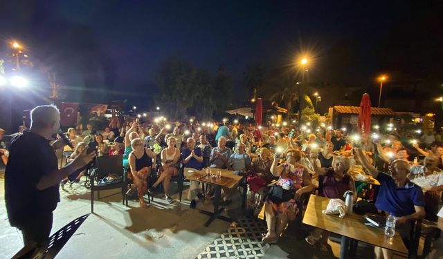 Müzikli Fethiye akşamları renkli sahnelerle devam ediyor!