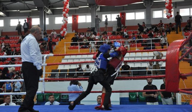 Çocuklar Türkiye Muaythai Şampiyonası, Kars’ta büyük bir heyecanla devam ediyor