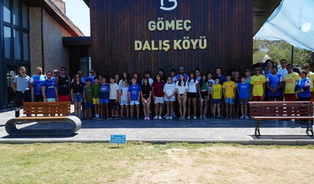 Denizli Büyükşehir’in deniz tatili çocukları sevindirdi