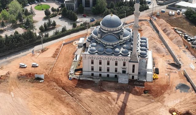 Gebze Tabduk Emre Camii’ne Büyükşehir eli değiyor