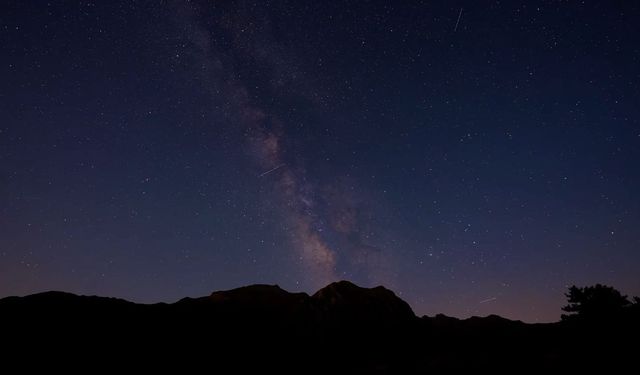 Isparta Melikler Yaylası’nda perseid meteor yağmuru büyüledi
