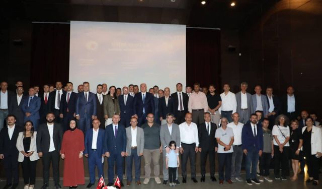 Kamu Başdenetçisi Mehmet Akarca, Kars'ta 'Ombudsman Halkla Buluşuyor' programında vatandaşlarla buluştu