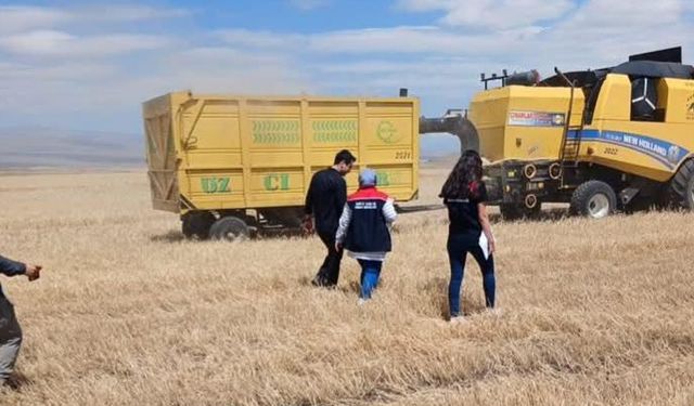 Kars'ta hasat sezonu için biçerdöver kontrolleri hız kesmeden devam ediyor