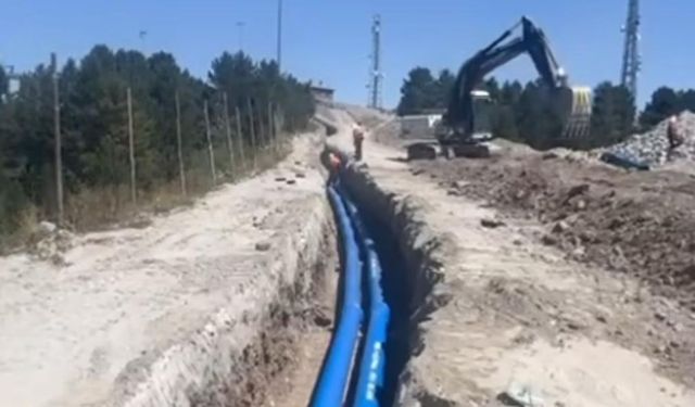 Sarıkamış’ta suni karlama ve gölet çalışmaları hızla devam ediyor