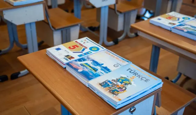 Ücretsiz ders kitapları okul sıralarına ulaştı