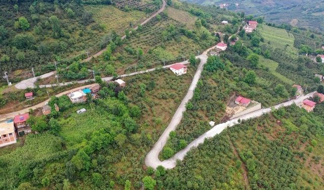 Ünye Ortaköy’de beton yol çalışması yapıldı