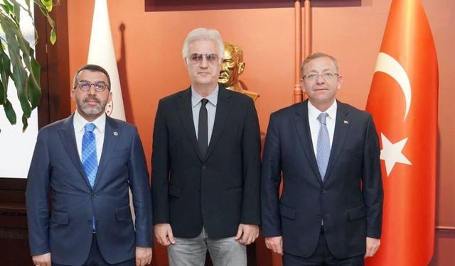 Vali Polat ve Milletvekili Çalkın’dan Devlet Tiyatroları Genel Müdürü Tamer Karadağlı’ya ziyaret