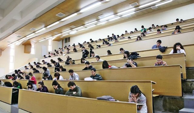 YKS tam puanlıların tercihi: Mühendislik ve hukuk
