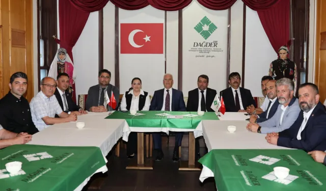 Bursa'da Başkan Bozbey'den gençlere güvence