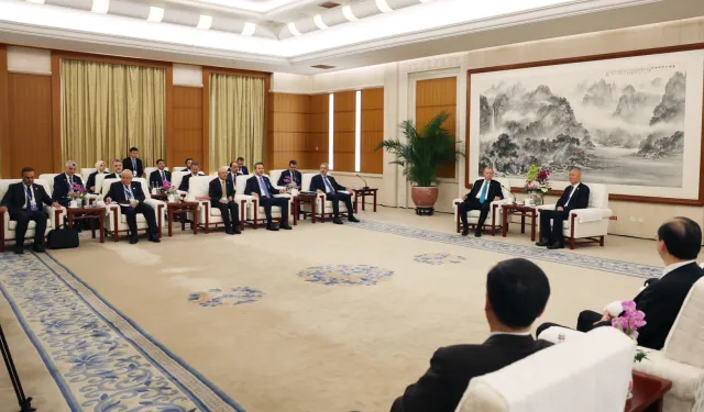 Cumhurbaşkanı Erdoğan'dan Çin'de diplomasi trafiğine devam