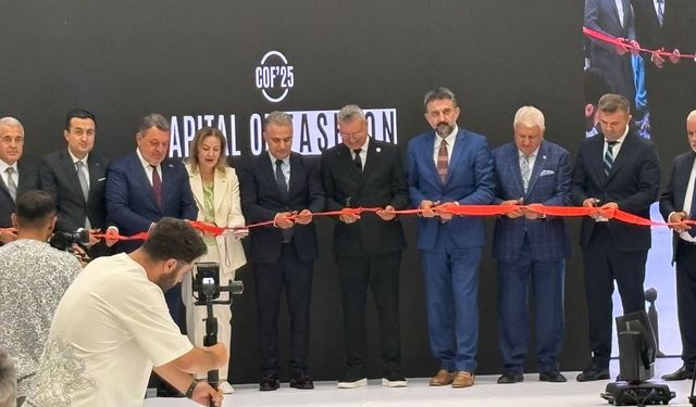 Ankara, modanın Başkenti oldu; Uluslararası Hazır Giyim ve Moda Fuarı başladı