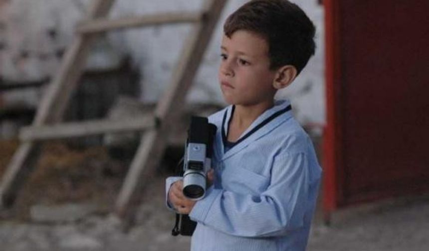 Çağan Irmak&#039;ın 2005 tarihli Babam ve Oğlum filminde Deniz rolünü oynayan Ege Tanman herkesi ağlatmıştı...