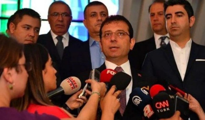 “BENİM KONUŞMAMI MI BEKLEDİLER?”

Baraçlı&#039;nın açıklamasına tepki gösteren İmamoğlu “Niçin Cuma? Benim konuşmamı mı beklediler yani? Mazbatayı alalı bir aya yaklaşıyor. Niçin Cuma? Kimse milletin aklıyla oynamasın. Bizim burada aradığımız ahlak ve iyi niyet. Ben İBB başkanıyım, 5 milyona yakın oy almış bir insanım. 16 milyonun hesap soracağı kişiyim ben. Bir, ben Cuma günü açıklama yapıyorum ve o günün akşamında istifalar ediliyor. İki, insanlara biz tebligat gönderiyoruz bir an önce genel kurulları yapın ki biz kendi ekibimizle kendi kadromuzla sürece hakim olalım” dedi.
İstanbul&#039;un bütçesinin üçte ikisini iştiraklerin kapsadığını yineleyen İmamoğlu “Bu millet bize hesap soracak. Paramız nasıl kullanılıyor gerçekten İstanbul lehine mi kullanılıyor? Birincisi bu. İkincisi, biz oradan bilgi alacağız. Bakın biz sağlıklı bilgi alamıyoruz. Kim istifa etti, etmedi sağlıklı bilgi alamıyoruz” dedi.