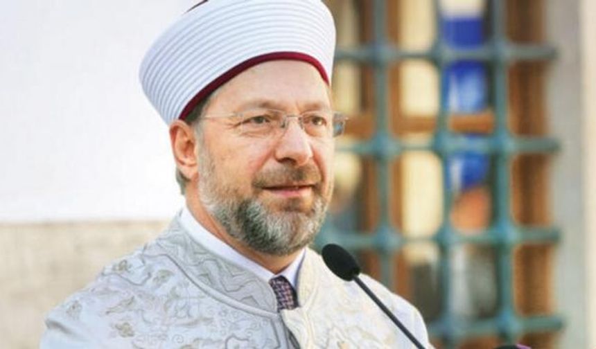 Diyanet İşleri Başkanı Ali Erbaş, Kanal 7&#039;de katıldığı sahur programında koronavirüs sürecinde camilerin durumuna ilişkin açıklamalarda bulundu. Erbaş &quot;12 Haziran&#039;da camilerimizin avlularında namaz kılmaya başlayacağız.&quot; ifadelerini kullandı. Bu durumda gelecek 4 haftada Türkiye&#039;de cuma namazı kılınmayacak.NE OLMUŞTU?Diyanet İşleri Başkanı Prof. Dr. Ali Erbaş 15 Mart&#039;ta yaptığı açıklamada Cuma namazı başta olmak üzere cami ve mescitlerde cemaatle namaza ara verildiğini duyurmuştu.
