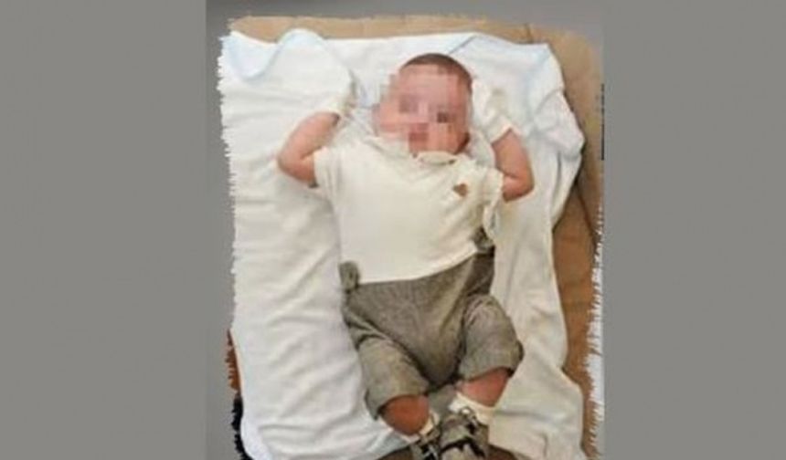 SONUÇLAR ŞOKE ETTİ
İzmir&#039;de O.A. isimli 3 aylık erkek bebek 8 Ekim&#039;de ailesi tarafından bilinci kapalı olarak Dr. Behçet Uz Çocuk Hastalıkları Eğitim ve Araştırma Hastanesi Acil Servisi&#039;ne getirildi. Annesinin &#039;sürekli uyuyor&#039; dediği bebeğe idrar ve kan tahlilleri yapıldı. Yapılan tetkiklerin sonucu hastane çalışanlarını şoke etti. Henüz 3 aylık olan bebeğin idrarında uyuşturucu madde ve antipsikotik ilaç kalıntısına rastlandı. Rapor üzerine hemşireler, anneyle görüştü. Bebeğini emzirmediğini söyleyen anne iddiaya göre hemşirelere &quot;bebeğin ağzına bir şey sürdüm&quot; dedi. Ancak bebeğe verdiği maddenin ne olduğunu açıklayamadı. Annenin uyuşturucu bağımlısı olduğu öne sürülürken, raporda anneye 2009 yılında major depresyon tanısı konulduğu fakat 2 yıldır tedavi görmediğine yer verildi