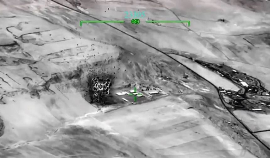 Son Dakika: Suriye'nin kuzeyine düzenlenen hava harekatında terör örgütüne ait 15 hedef imha edildi