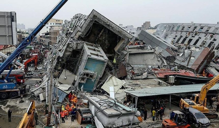 Tayvan’da 7,4 Büyüklüğünde Deprem Yaşandı