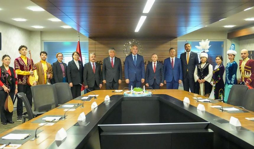 Bakan Ersoy Türk Dünyasına Seslendi