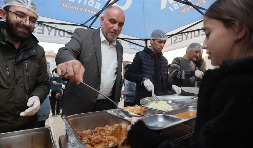 Başkan İbrahim Sandıkçı öğrencilerin iftar heyecanına ortak oldu