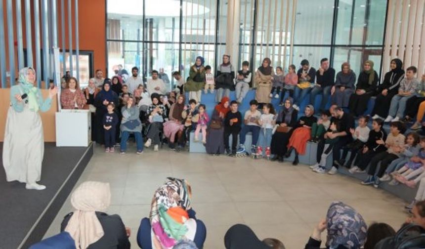 Kocaeli'nde çocuklar, masal diyarına yolculuk yaptı