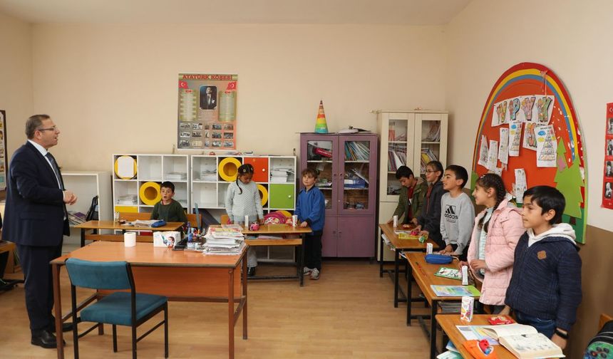 Vali Ziya Polat, Okul Ziyaretlerine Devam Ediyor
