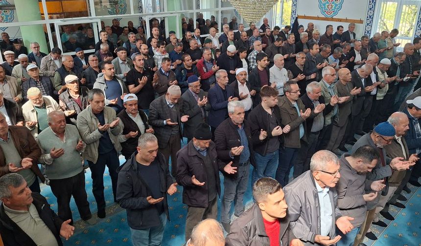 Beypazarı'nda mahallelerde yağmur duası yapıldı