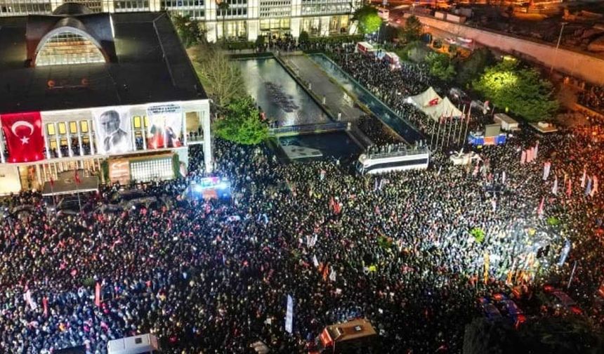 Ekrem İmamoğlu'nun gözaltısı sonrası başlayan eylemlere katılan 99 kişinin davası başladı