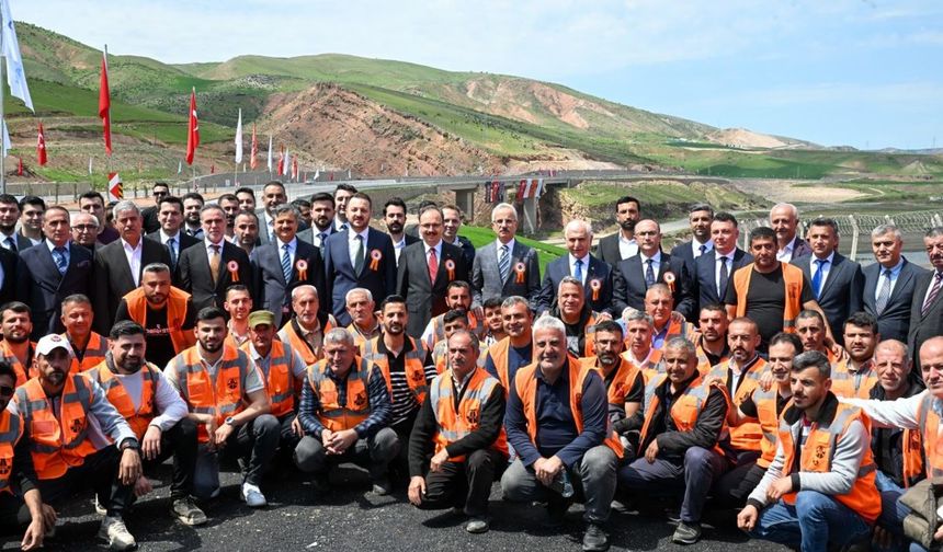 Siirt-Kurtalan Yolu Hizmete Açıldı