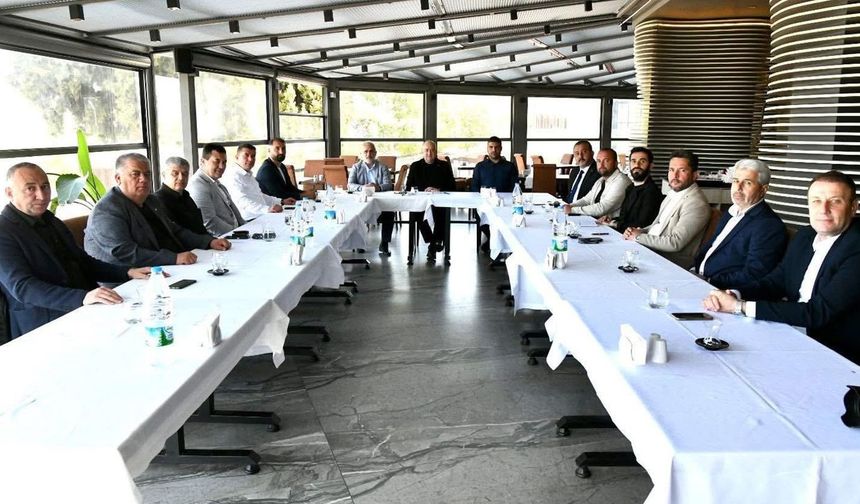 AK Partili Gider’den İlçe Başkanlarına net mesaj: Görev emanettir
