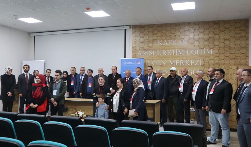 Ardahan’da Kafkas Arısı Çalıştayı gerçekleştirildi