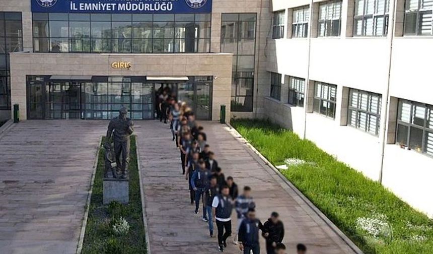Cumhuriyet tarihinin en büyüğü Afyon merkezli yapıldı! Dolandırıcılık çetesi çökertildi
