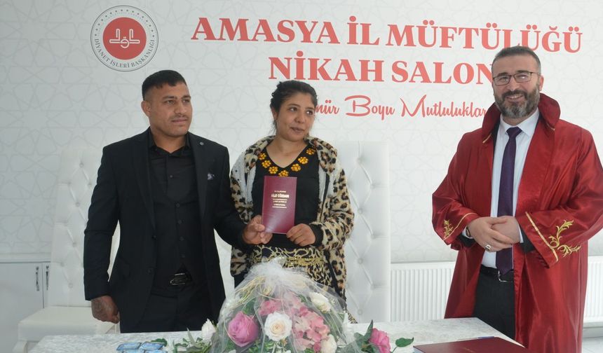 Doğacak çocuklarına Vali Önder Bakan’ın ismini verecekler