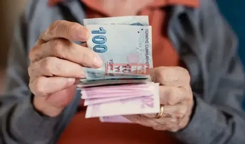 Emeklilere bayram müjdesi: 57,4 milyar TL’lik ikramiye ödenmeye başlıyor