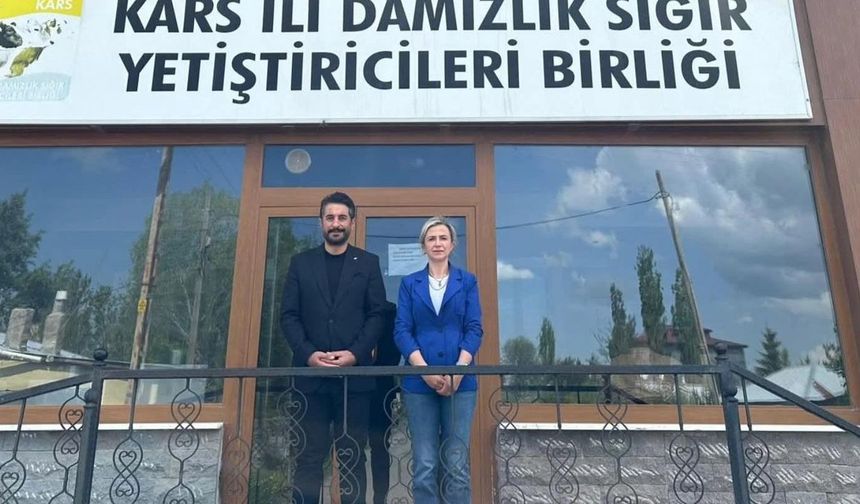 Kars Damızlık Sığır Yetiştiricileri Birliği, Kızılay’a vekalet bağışıyla örnek oldu