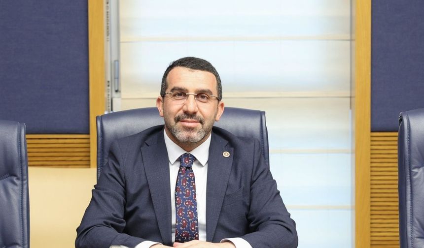 Kars Milletvekili Adem Çalkın, CHP Genel Başkanı Özgür Özel’e yönelik yapılan saldırıyı kınadı