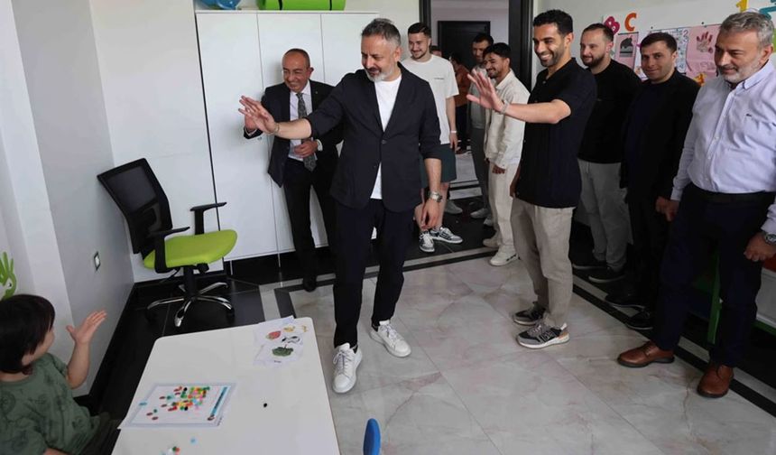 Konyaspor’un yıldızlarından ‘Özel’ ziyaret