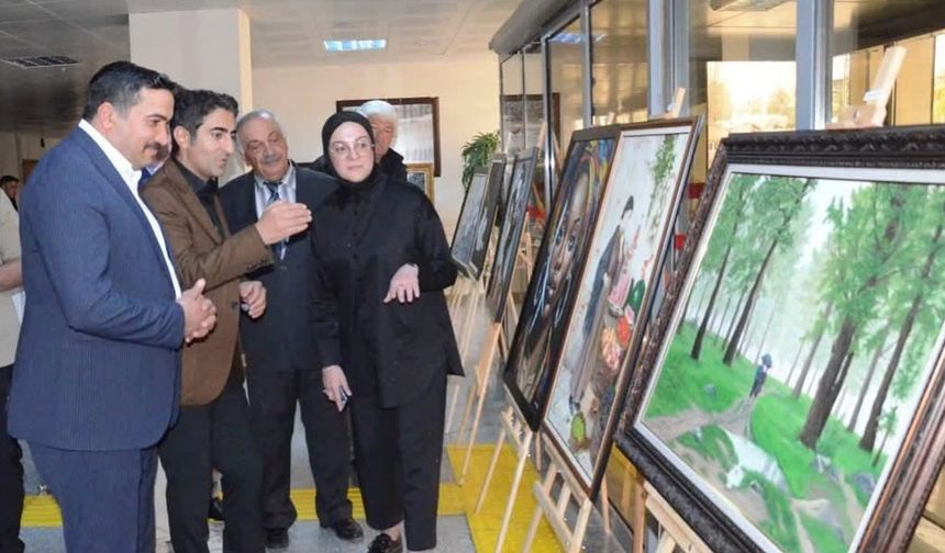 Sarıkamış'ta resim sergisi ilgi gördü