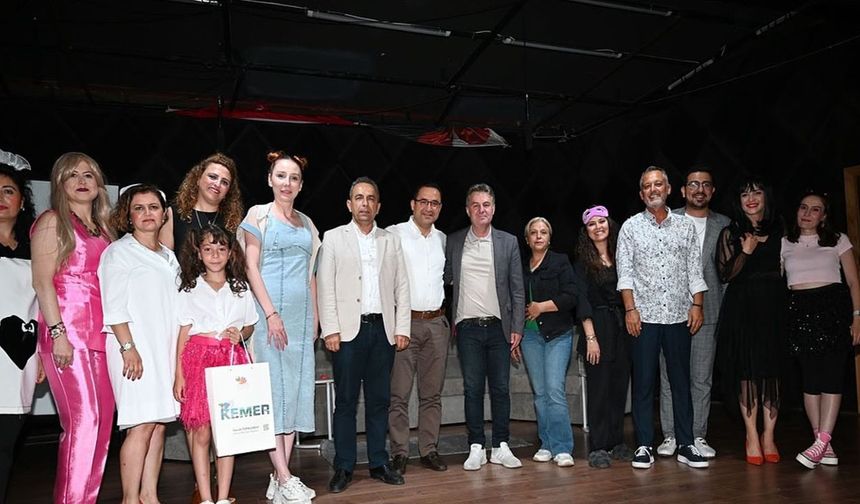 “Uyandığım Dünya” büyük alkış topladı
